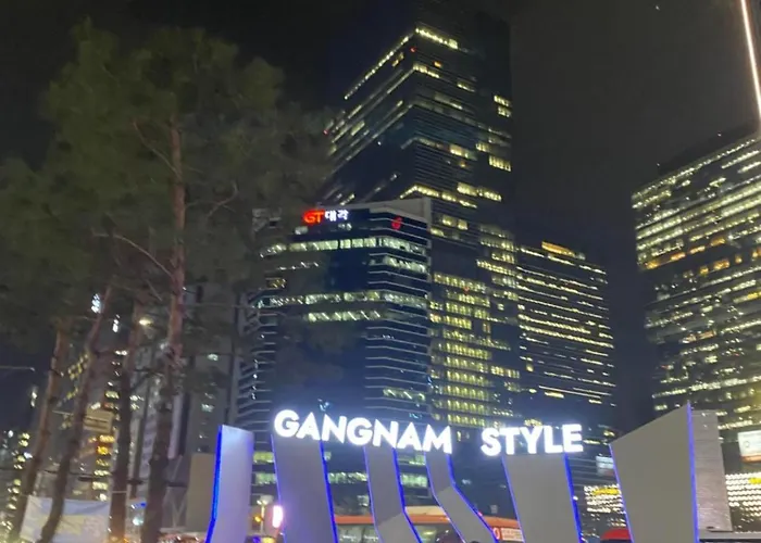 Gangnam Station 3 Minutes Comfortable Officetel #plastic Surgery #business Trip #convenient Transportation *
